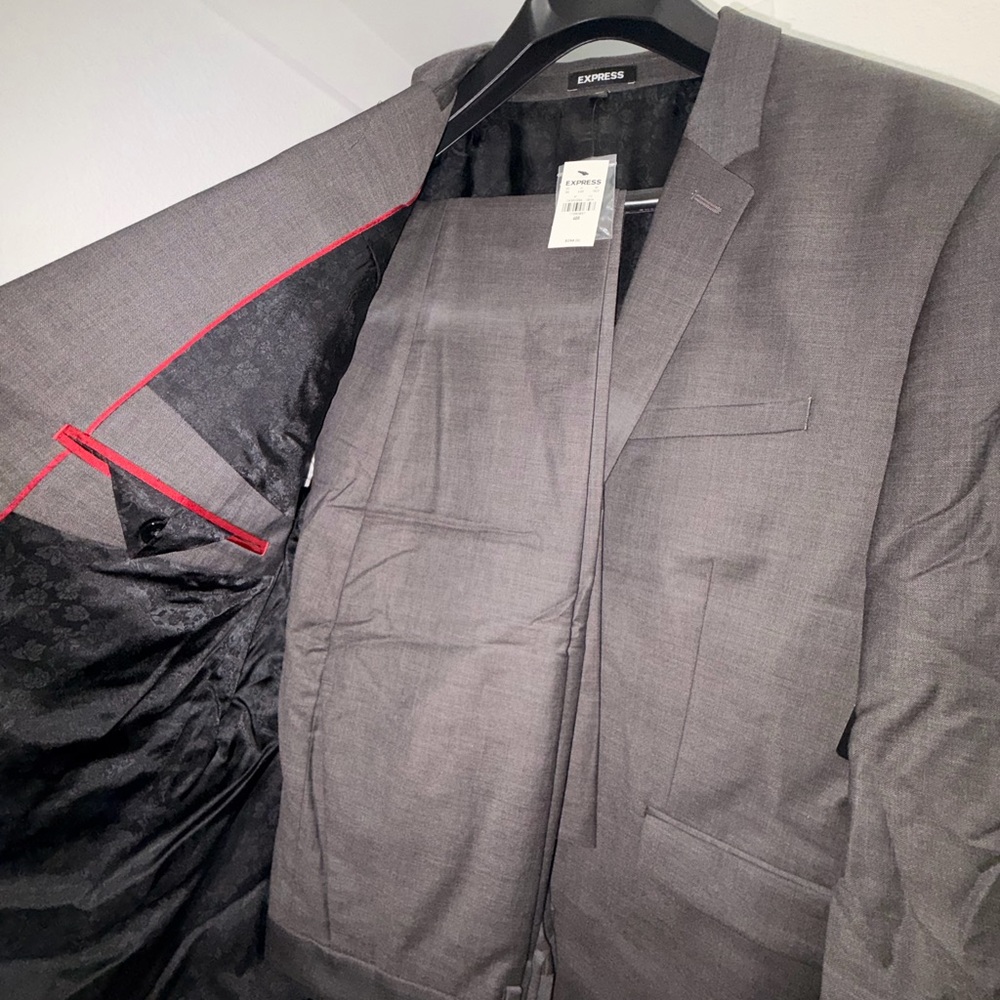 Express Men's Gray Two-Button Suit Set - Picture 2 of 4